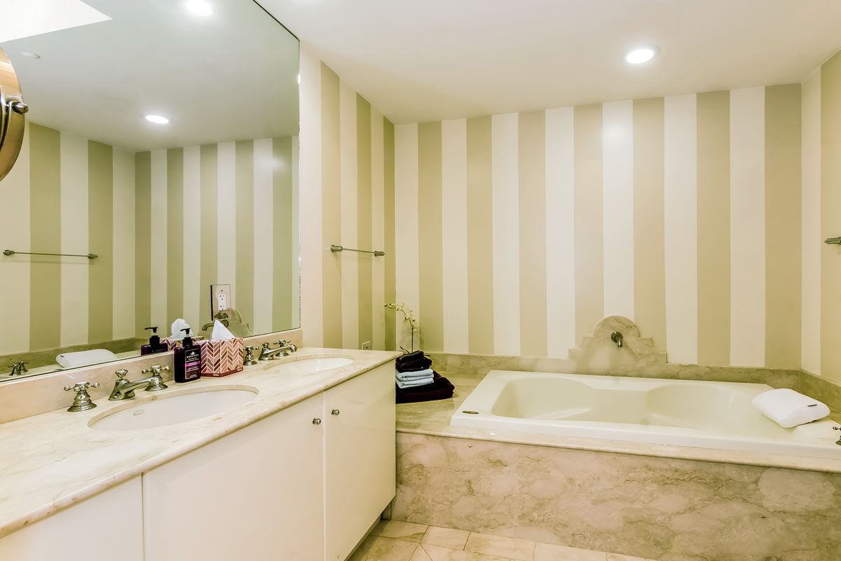 masterbathroom1_1200